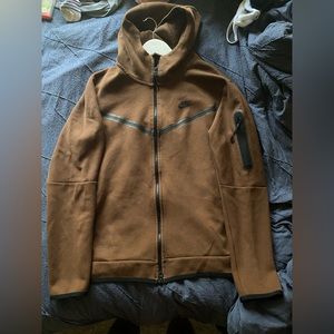 Brown Nike Tech Fleece